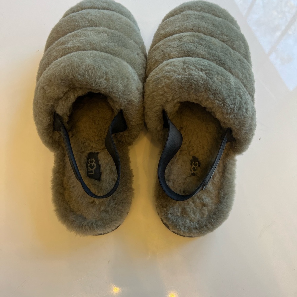 UGG women’s sling back slippers 9